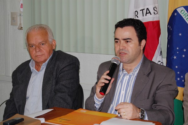 coletiva de imprensa sobre o iptu- patrcia rodrigues- 11-01-12 55